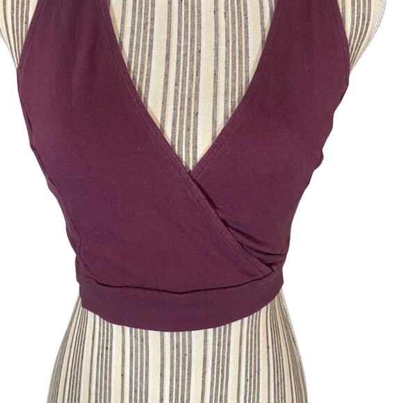 Charlotte Russe Cut Out Sleeveless Crop Top Maroon Women Sz S - Picture 4 of 8